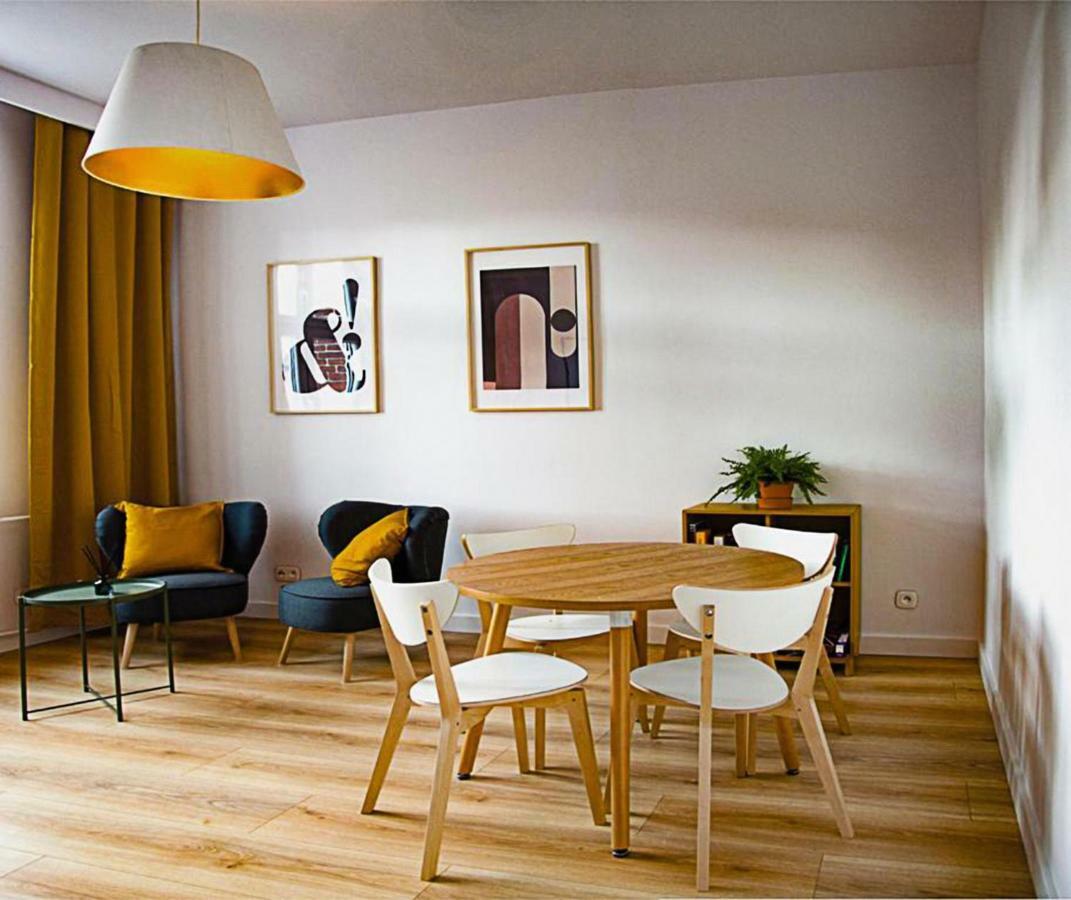 Centrally Located Island Apartment Гданск Екстериор снимка