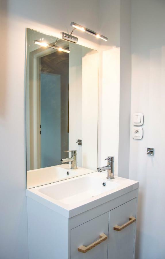 Centrally Located Island Apartment Гданск Екстериор снимка